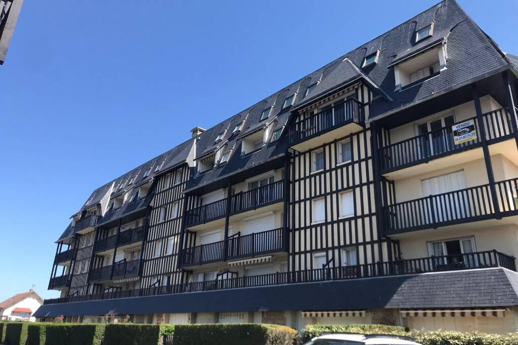 Tres Bel Appartement Avec Vue Mer Villers-sur-Mer Exterior foto